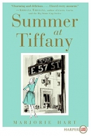 Summer at Tiffany [large print]